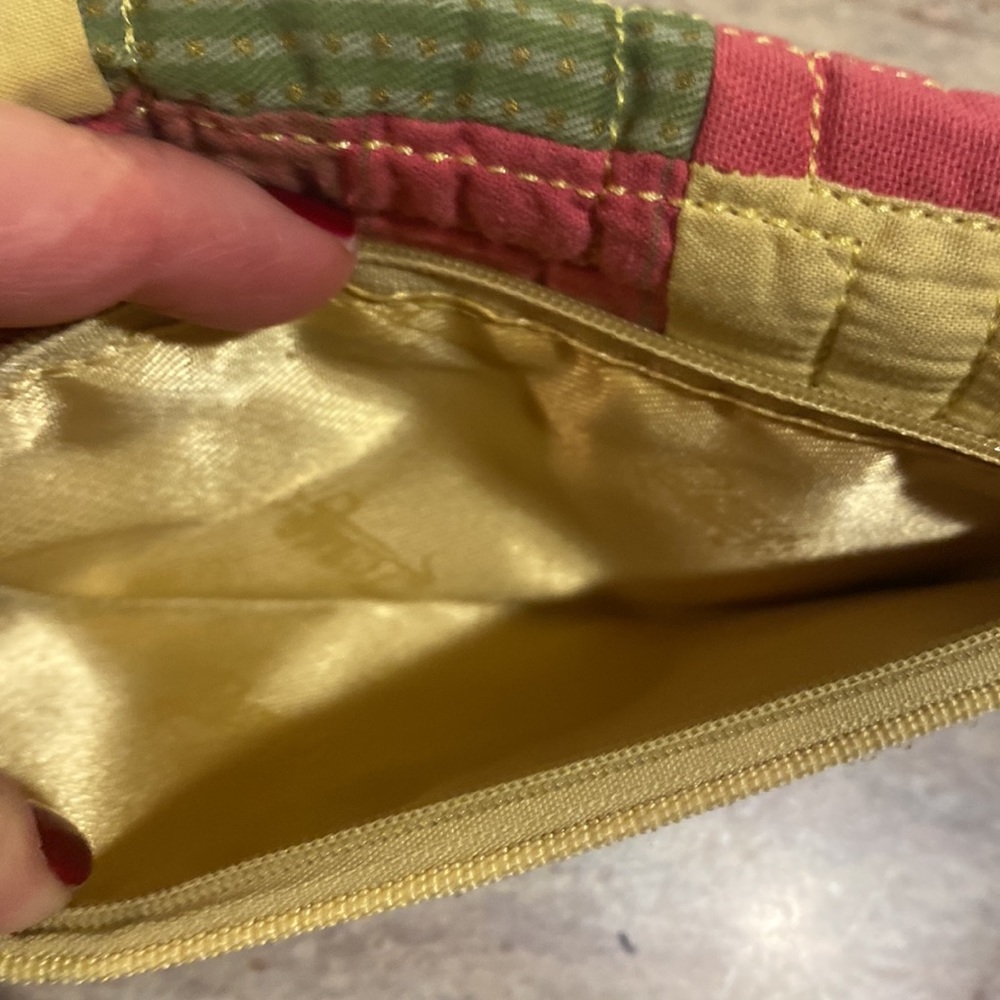 Quilted Wallet - Picture 5 of 6